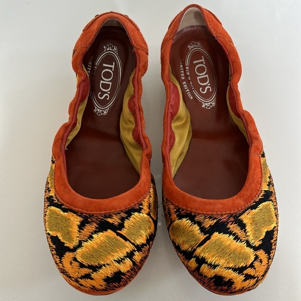 TODβS Ballet Flats Orange Suede Slip On Embroidered Leopard size 37.5 6.5